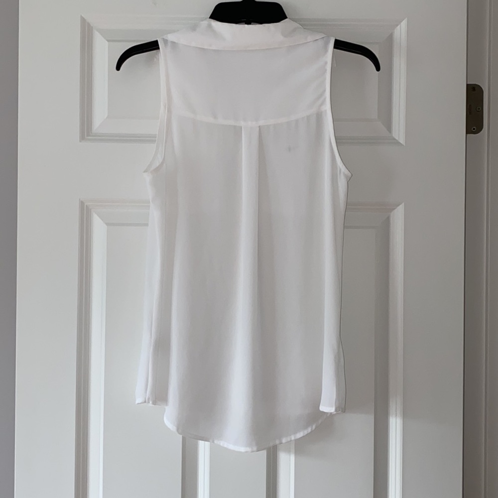 Express Button-up Blouse - Picture 5 of 8